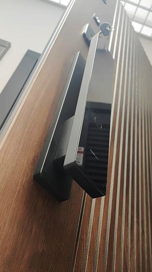 Входная дверь  